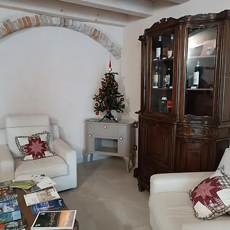 Apartament Casetta Dei Nonni *